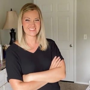 Meet your Posher, Ashley